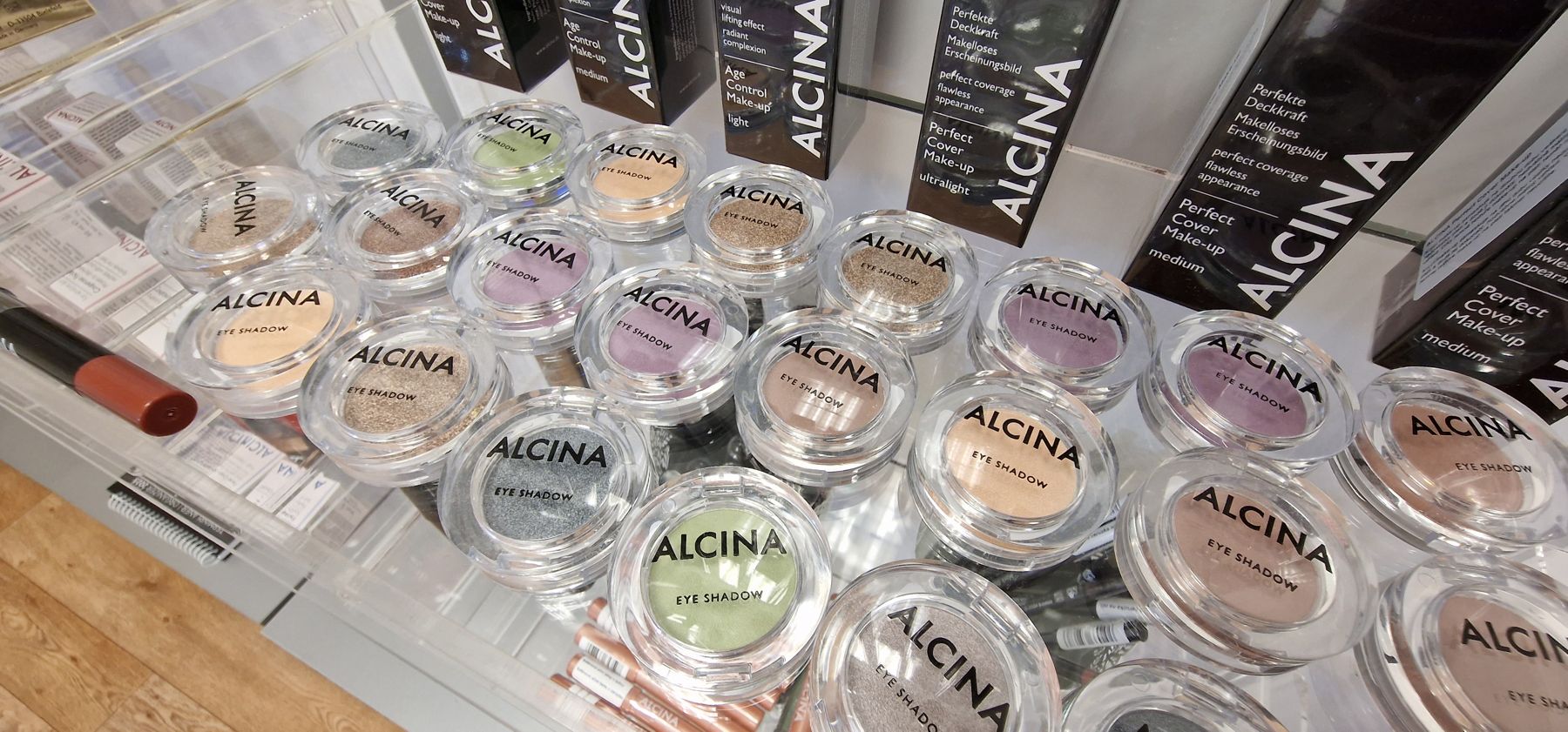 Dekorativní kosmetika Alcina, oční stíny
